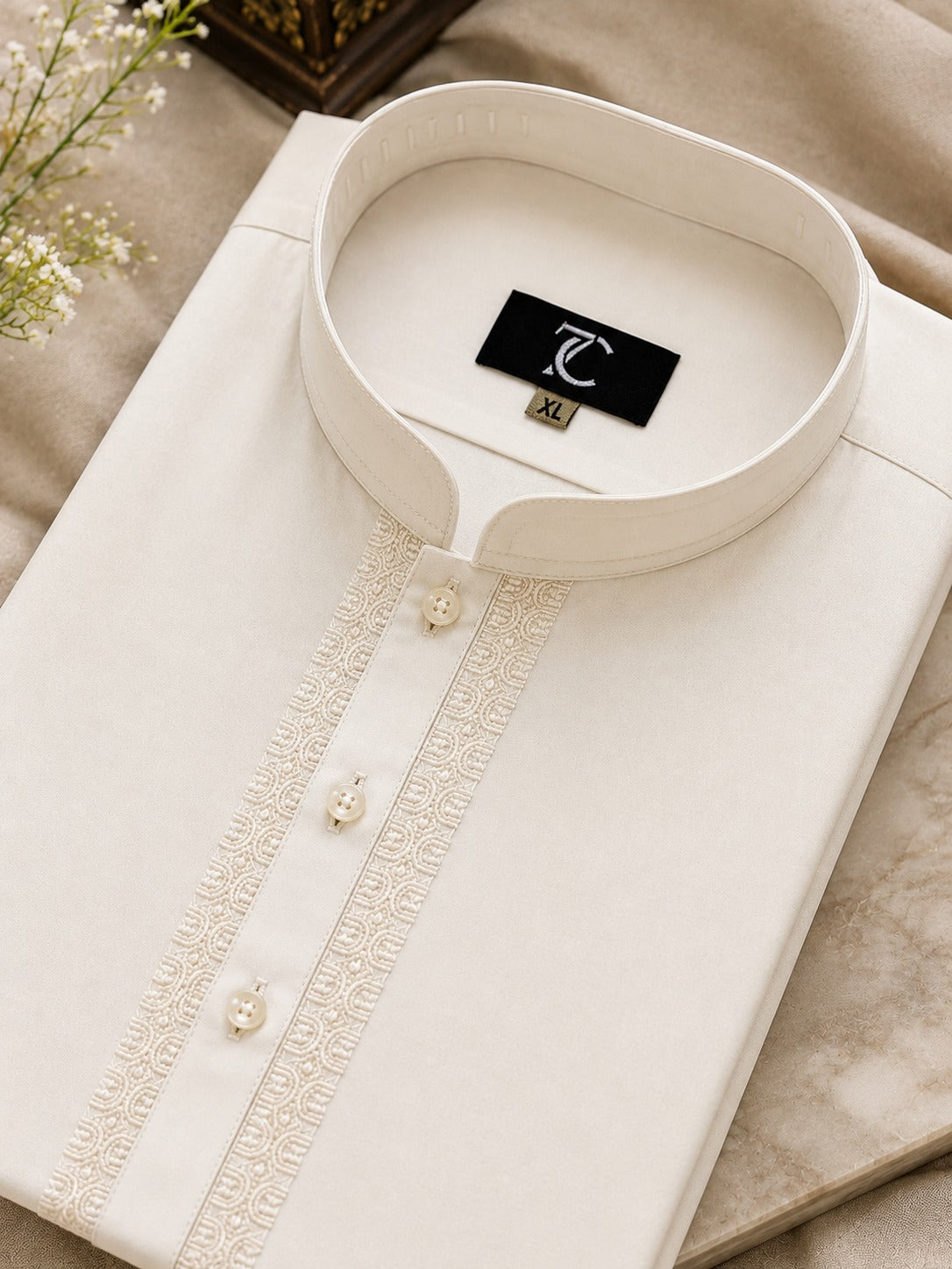 Winter Prestige Embroidered - Arctic CREAM WP-E-03