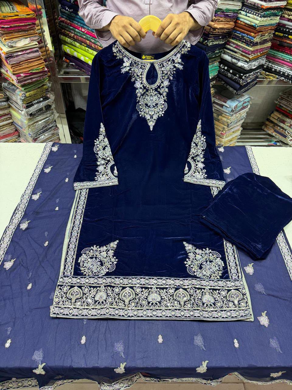 Pure Velvet 3-Piece Embroidered Suit | Thread & Sequence Work | Velvet Plazo + Chiffon Dupatta 2318